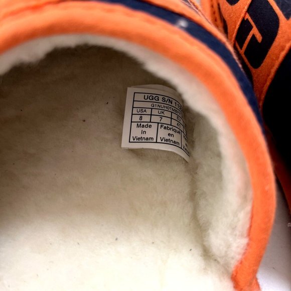 NWOB UGG Scuff Graphic Band Logo Orange Slippers Classic Slip-On Size 8 Letters - Picture 6 of 7